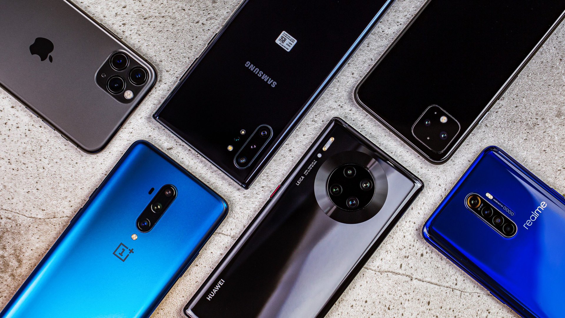 Latvijā mobilo telefonu tirgus pirmajā pusgadā samazinājies par aptuveni 10%