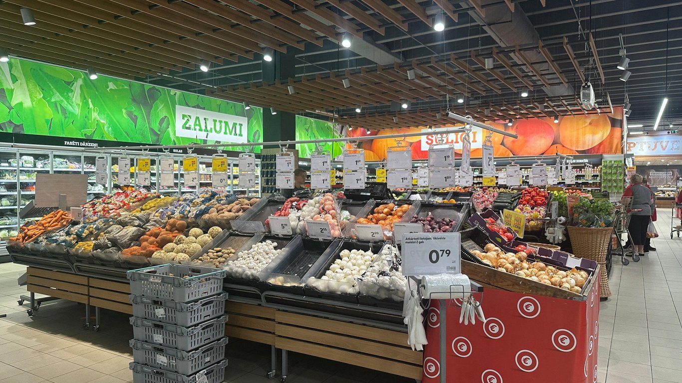 В первый месяц цены не взлетели обратно