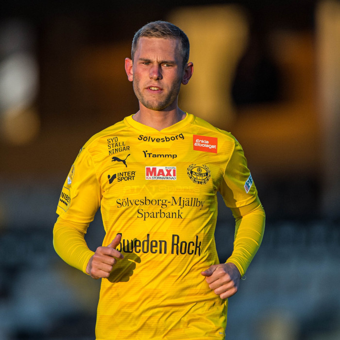 Adam Petersson