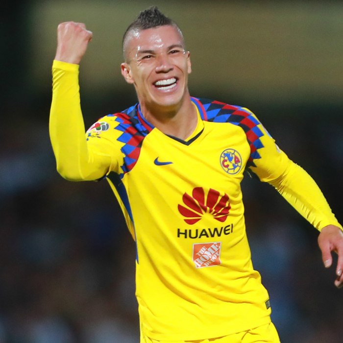 Mateus Uribe