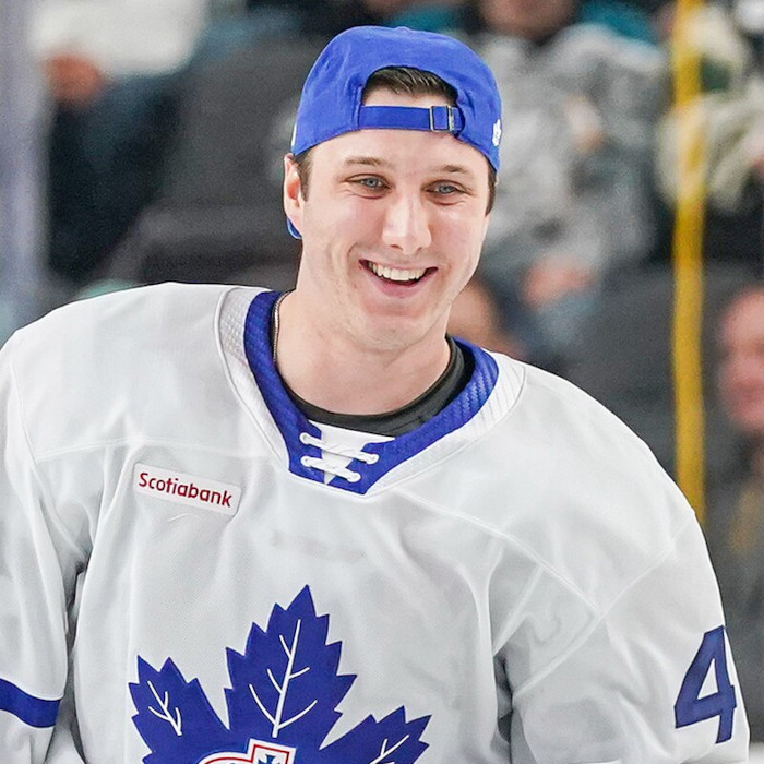 Alex Steeves