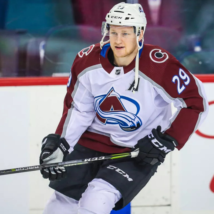 Nathan MacKinnon