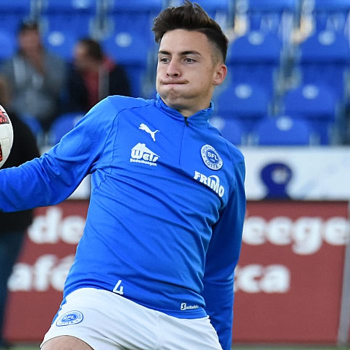 Sinan Karweina