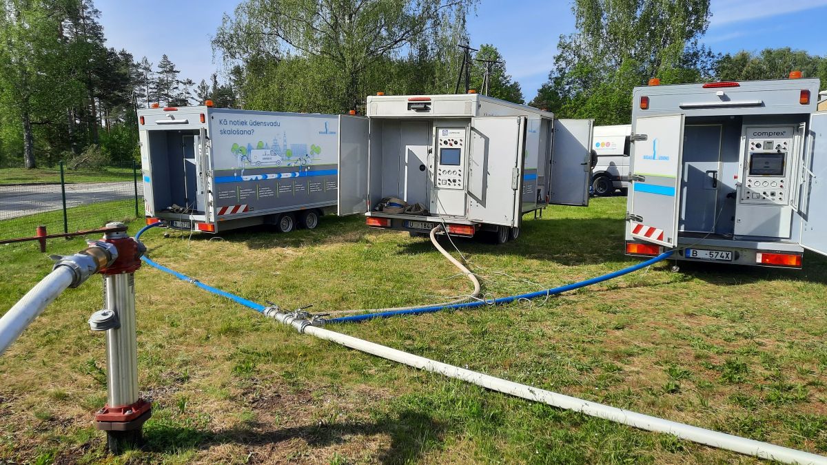 В Риге продолжается промывка магистрального водопровода: возможно помутнение воды в Югле, Тейке и Чиекуркалнсе
