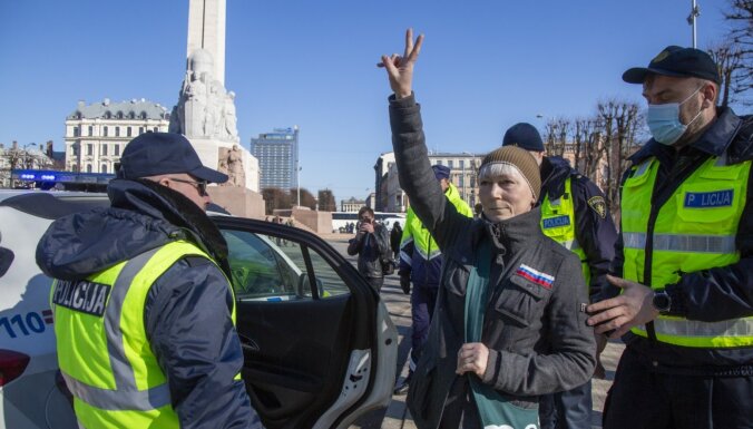 Суд дал санкцию на арест активистки Елены Крейле после повторного использования символов, прославляющих войну Суд дал санкцию на арест активистки Елены Крейле после повторного использования символов, прославляющих войну