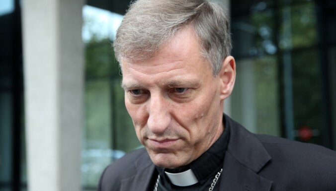 Архиепископ Рижский запретил ставить под сомнение вакцинацию