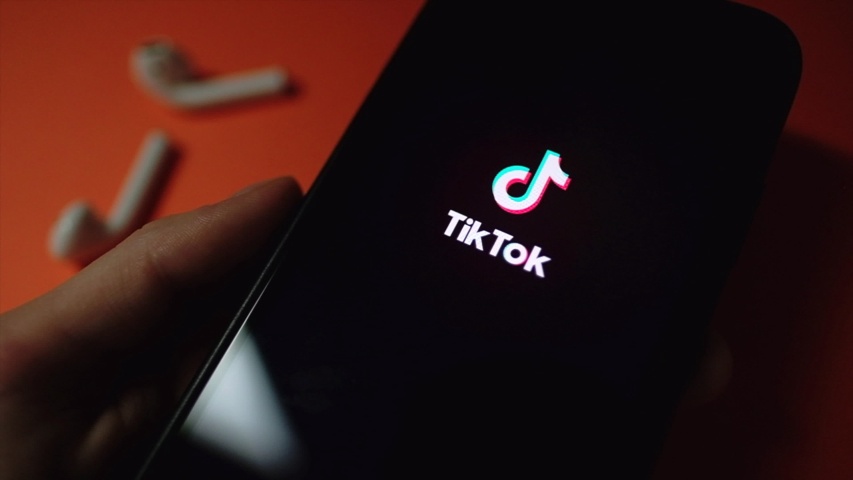 МИД Китая ответил на обвинения штаба Трампа в адрес TikTok