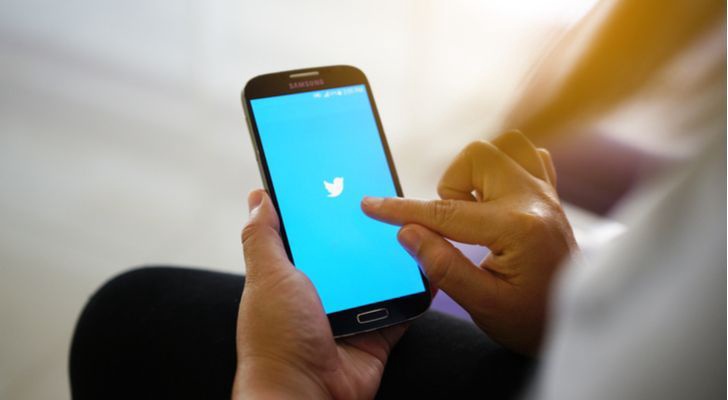Twitter рассматривает введение платных подписок; выручка от рекламы упала на 23%