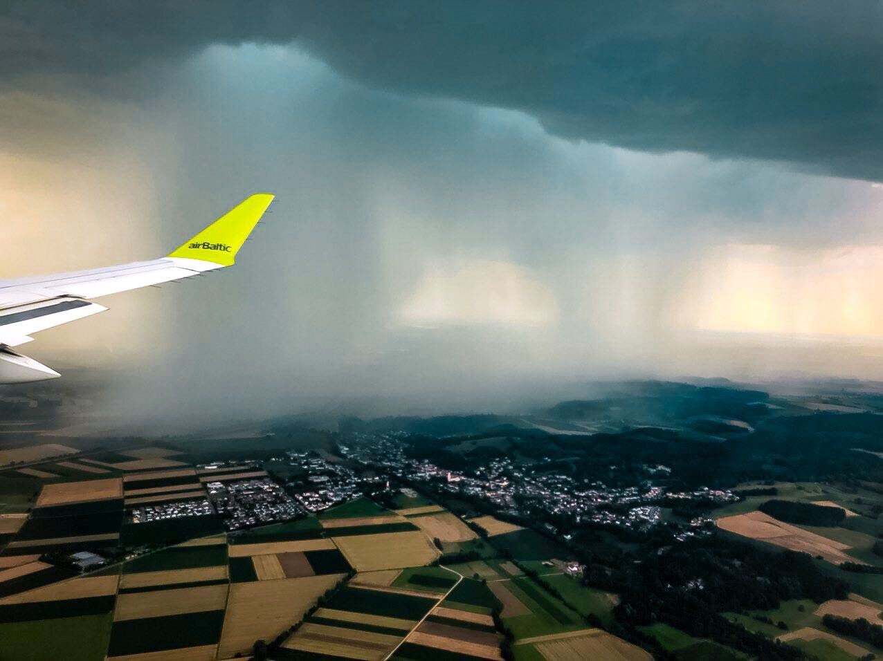 airBaltic начинает полеты на остров Родос