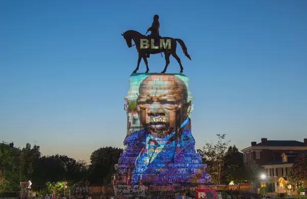 #BLM В штате Джорджия снесли еще один памятник конфедератам #BLM В штате Джорджия снесли еще один памятник конфедератам