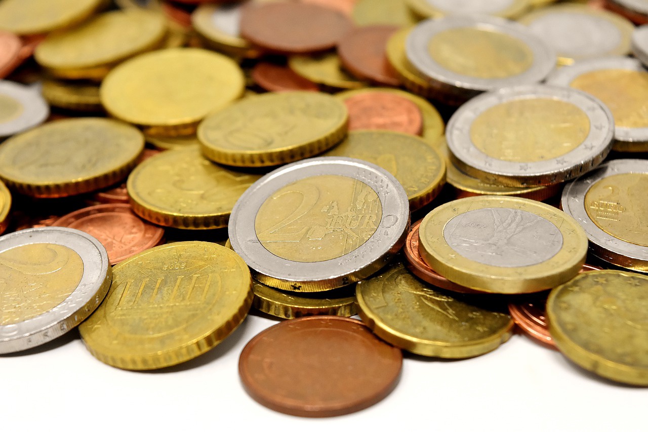 Базовую пенсию по старости предлагают повысть с 80 до 163 евро