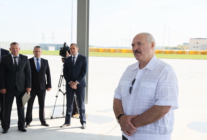 Lukašenko sāncenša štābs pieprasa rīkot jaunas vēlēšanas Lukašenko sāncenša štābs pieprasa rīkot jaunas vēlēšanas