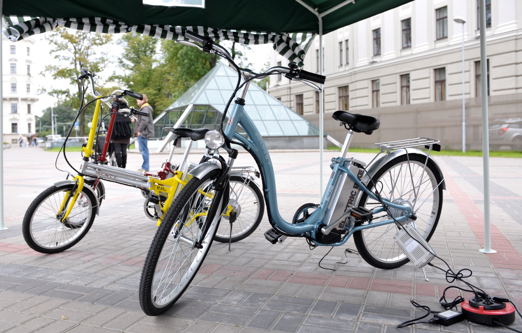 Valmierā un Cēsīs būs pieejami pieci elektriskie velosipēdi bezmaksas izmēģinājuma braucieniem Valmierā un Cēsīs būs pieejami pieci elektriskie velosipēdi bezmaksas izmēģinājuma braucieniem