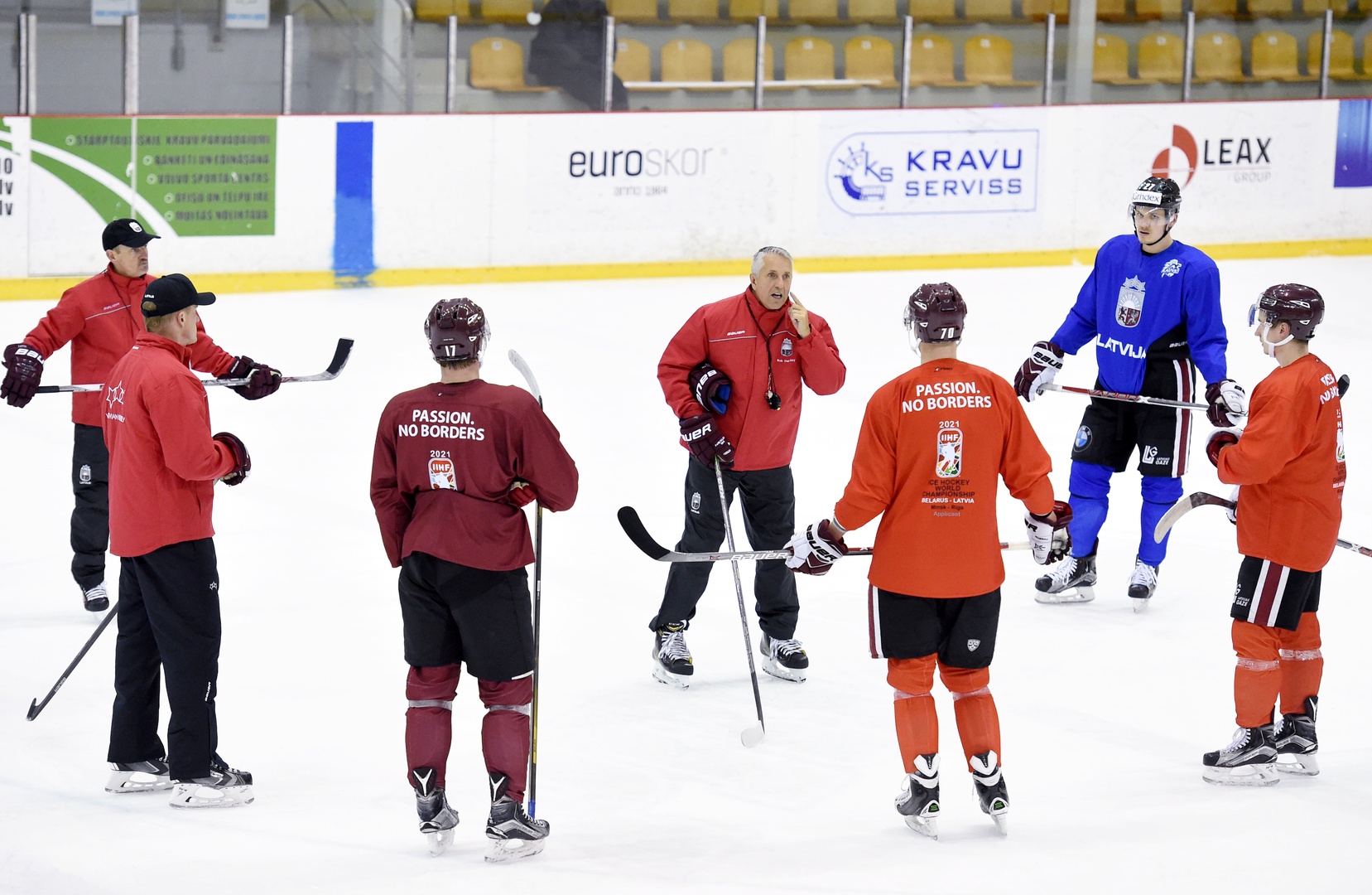 IIHF Baltkrievijā notiekošo protestu dēļ pagaidām neplāno izmaiņas nākamā gada PČ hokejā norisē IIHF Baltkrievijā notiekošo protestu dēļ pagaidām neplāno izmaiņas nākamā gada PČ hokejā norisē