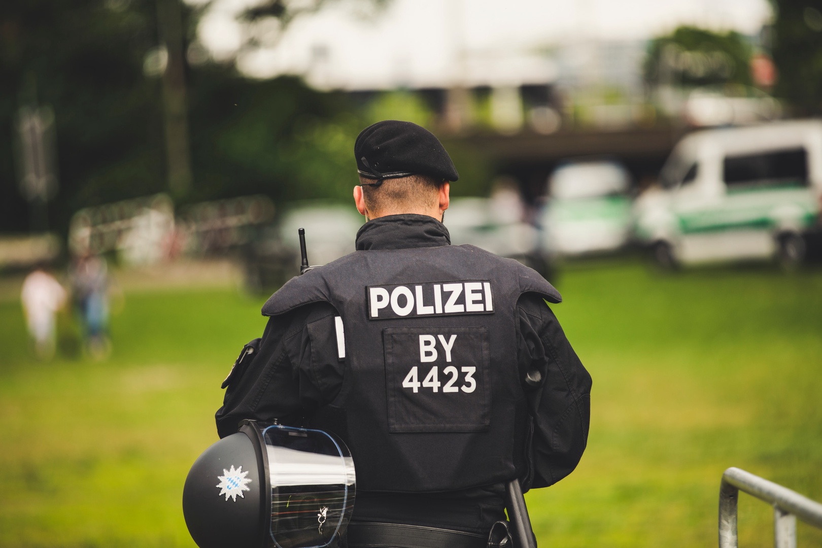 Vācijas Zaļo partijas jaunieši vēlas likvidēt policiju Vācijas Zaļo partijas jaunieši vēlas likvidēt policiju
