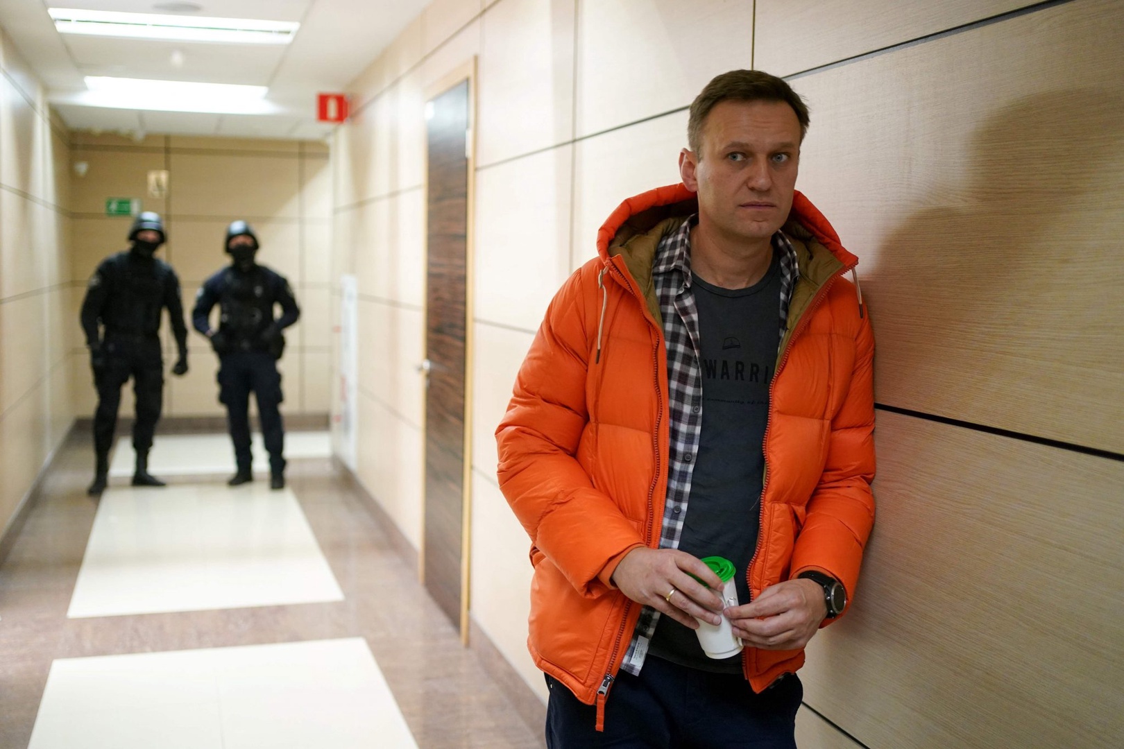 Навальный госпитализирован в реанимацию Навальный госпитализирован в реанимацию