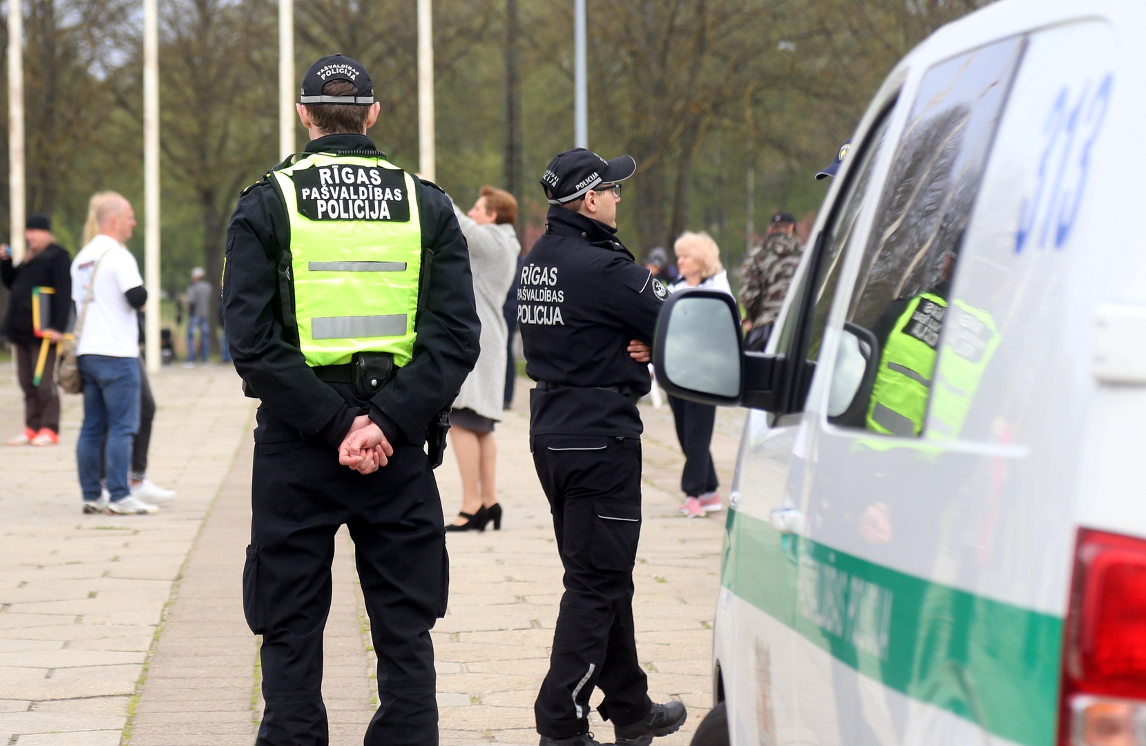 Apēstu konfekšu dēļ starp vecākiem izvērsies konflikts ar policijas iesaistīšanu Apēstu konfekšu dēļ starp vecākiem izvērsies konflikts ar policijas iesaistīšanu