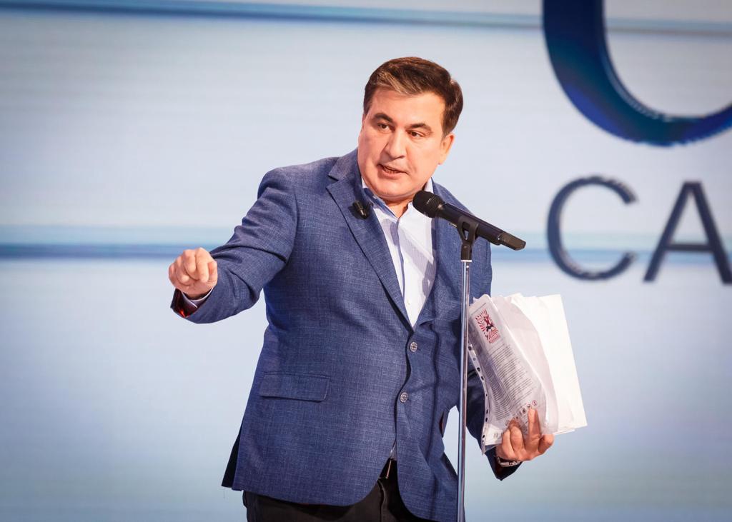 Саакашвили заявил, что возвращается в Грузию