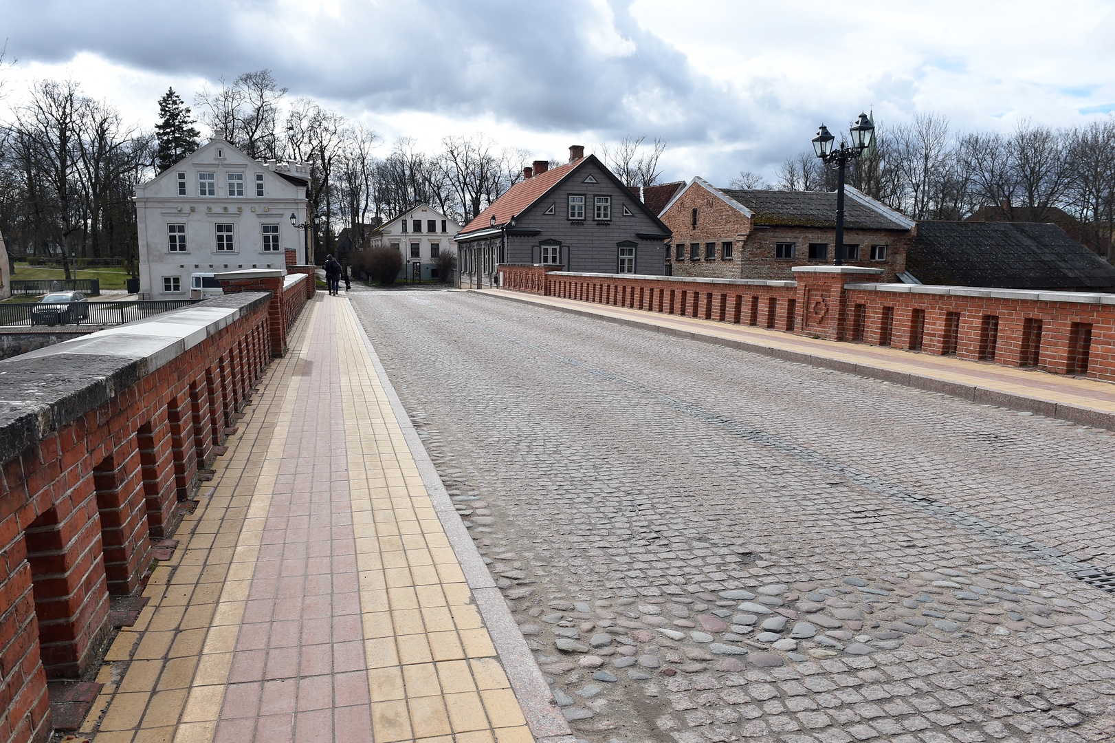 Kuldīgas novada izglītības iestādēs jauno mācību gadu sāks klātienē un saglabās brīvpusdienas Kuldīgas novada izglītības iestādēs jauno mācību gadu sāks klātienē un saglabās brīvpusdienas