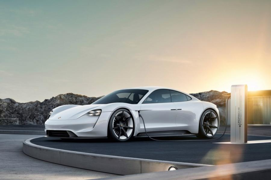 Porsche призналась в махинациях с вредными выбросами