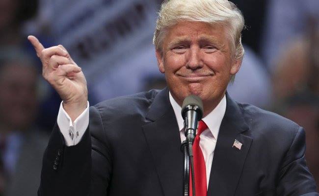 Трамп опроверг, что перенес несколько микроинсультов