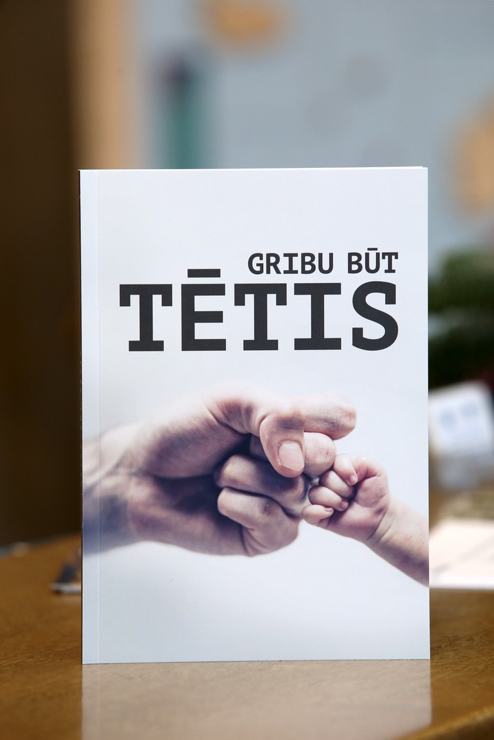 Ar kampaņu "#tētisvar" centīsies mazināt aizspriedumus par sieviešu un vīriešu atbildības jomām