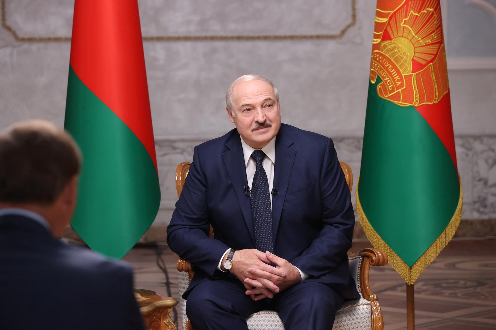 Лукашенко: "Если Беларусь рухнет сегодня, следующей будет Россия" Лукашенко: "Если Беларусь рухнет сегодня, следующей будет Россия"