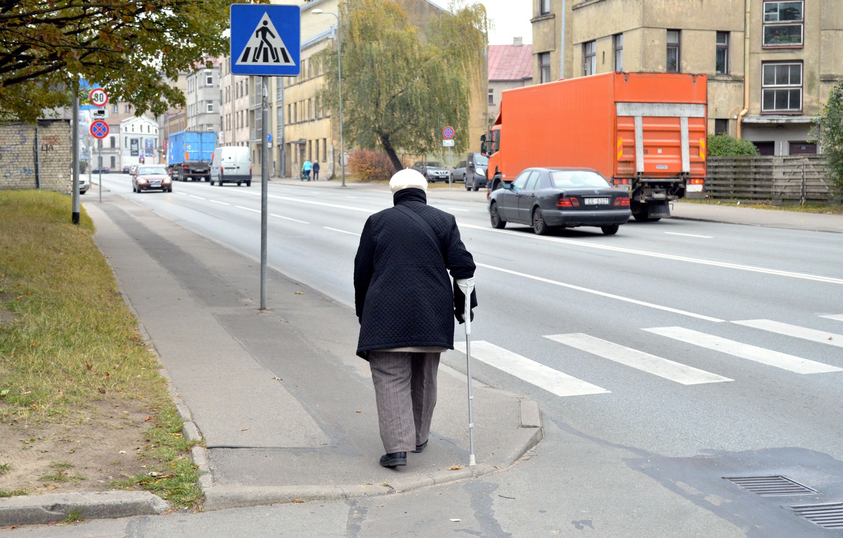 Jūrmalas gatvē autobuss nāvējoši notriecis gājēju Jūrmalas gatvē autobuss nāvējoši notriecis gājēju