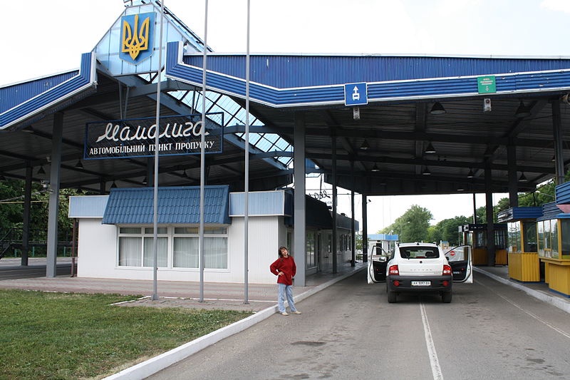 Украина запретила въезд иностранцам, следующим через страну транзитом