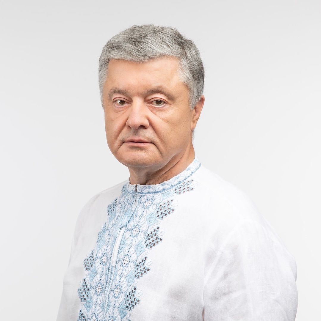 На Украине завели 15 новых дел против Порошенко
