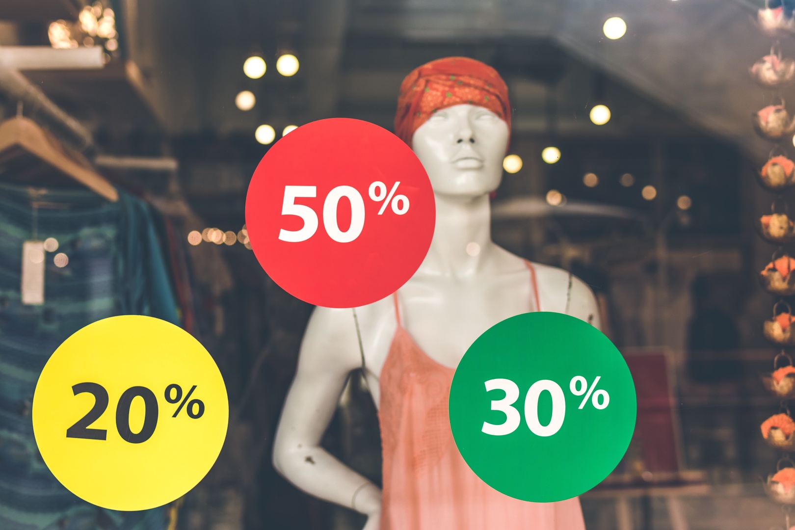 Lietuvas tūristu tēriņi ārzemēs otrajā ceturksnī sarukuši par 92,5% Lietuvas tūristu tēriņi ārzemēs otrajā ceturksnī sarukuši par 92,5%