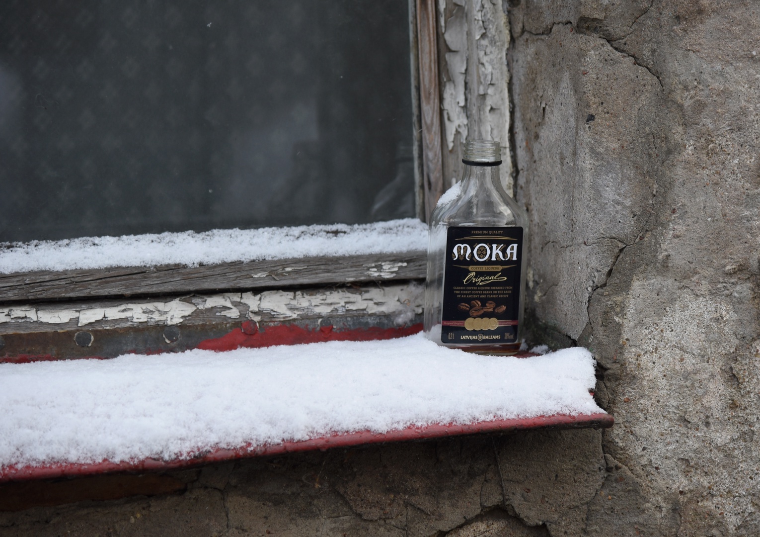 VID konstatējis nelegāla alkohola glabātuvi Rīgā