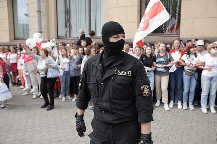 Страны Балтии опубликуют черный список лиц, ответственных за насилие в Белоруссии