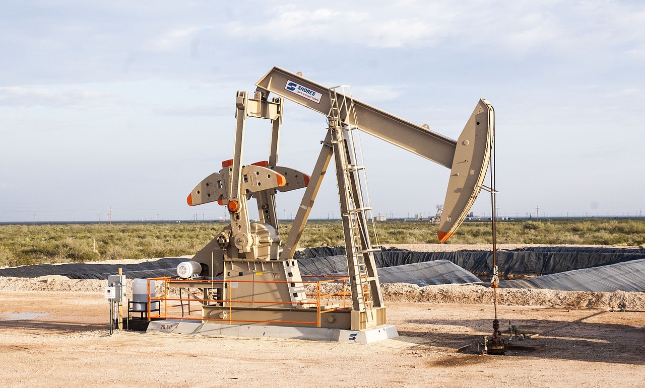 После сообщений о Covid-19 у Трампа ускорилось падение мировых цен на нефть После сообщений о Covid-19 у Трампа ускорилось падение мировых цен на нефть