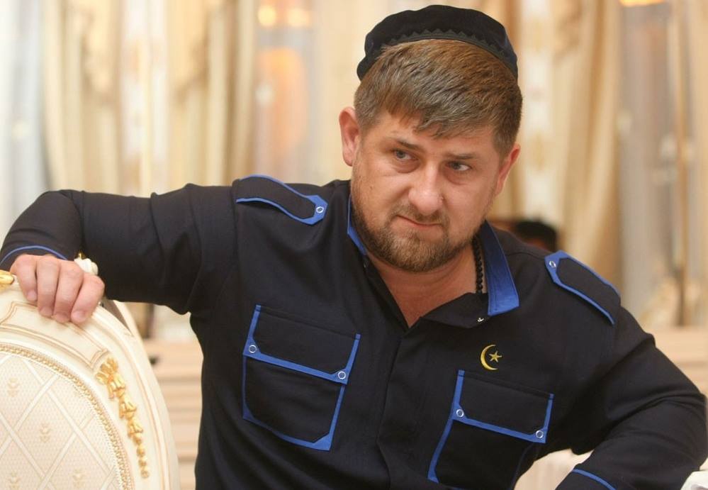 Кадыров предложил считать себя заказчиком отравления Навального