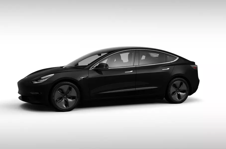 Системы помощи у Mercedes, BMW и Audi лучше чем автопилот Tesla