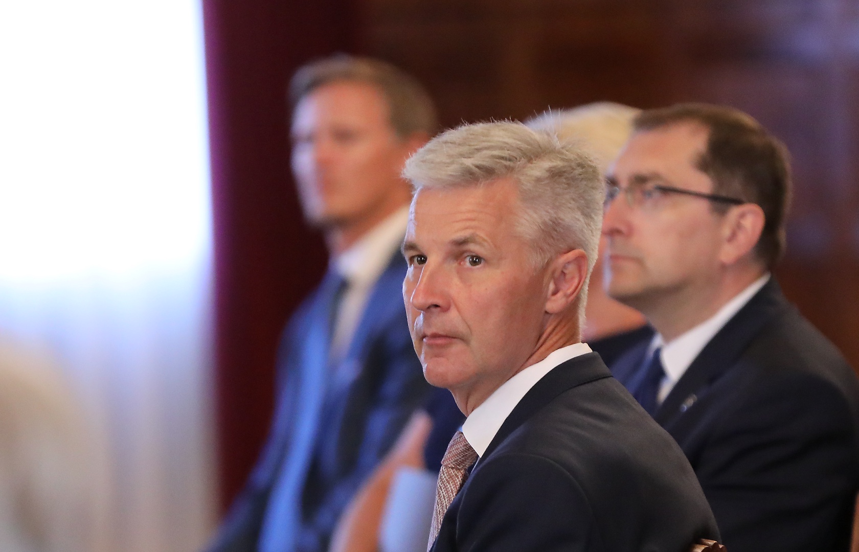 Министра обороны возмутило досрочно скисшее молоко Министра обороны возмутило досрочно скисшее молоко