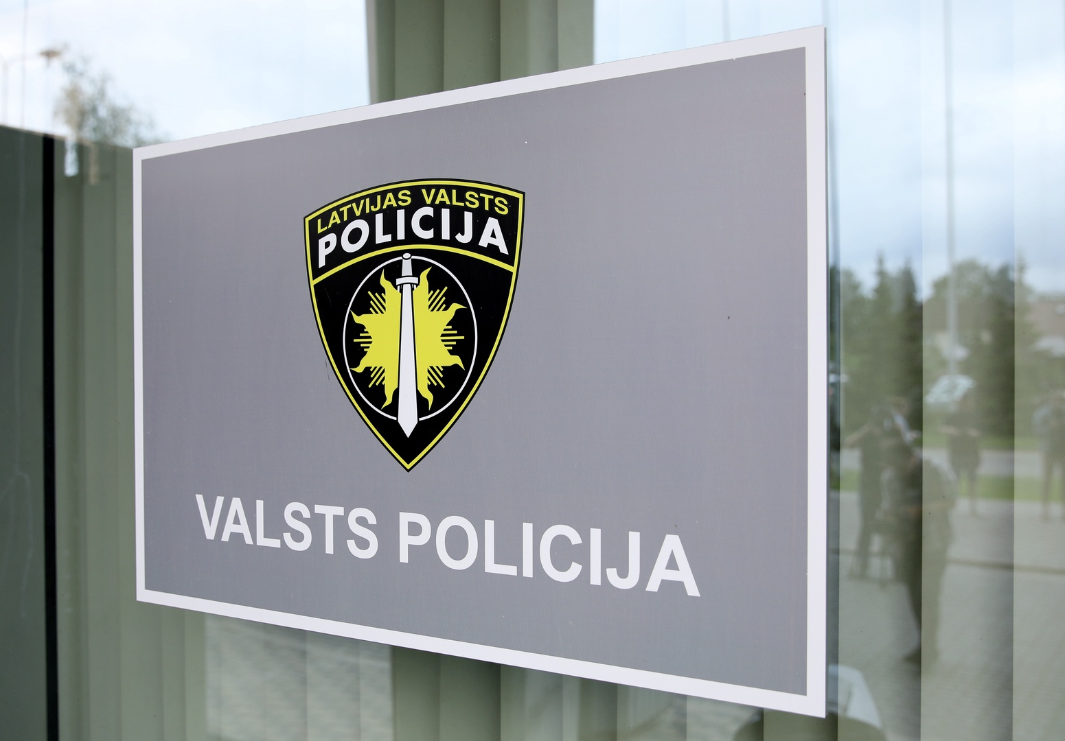Septembrī policija sākusi 107 administratīvā pārkāpuma procesus par pašizolācijas neievērošanu