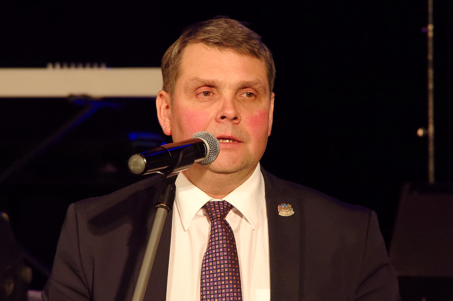 Сейм выдал для уголовного преследования депутата Адамовича