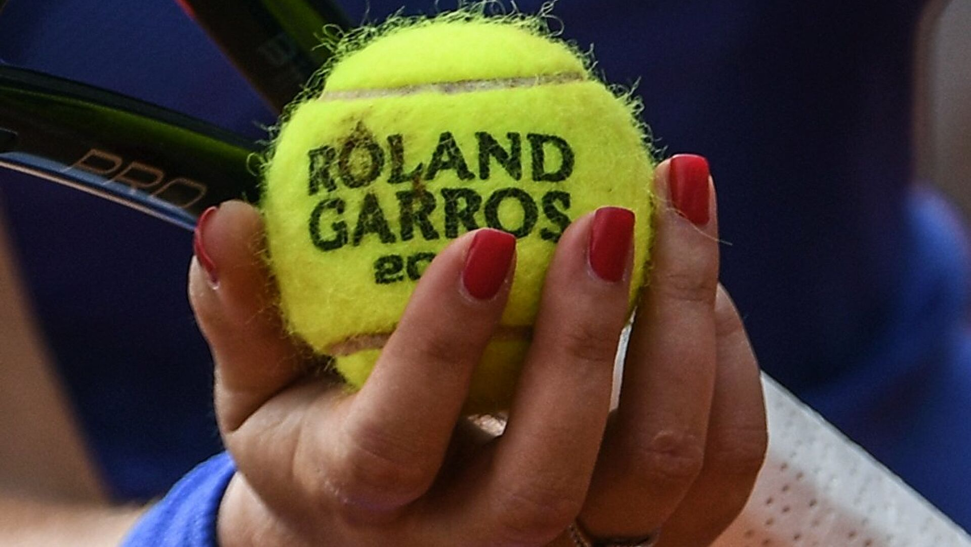 Бартоне вышла в парный полуфинал "French Open", для Озолиньша турнир окончен Бартоне вышла в парный полуфинал "French Open", для Озолиньша турнир окончен