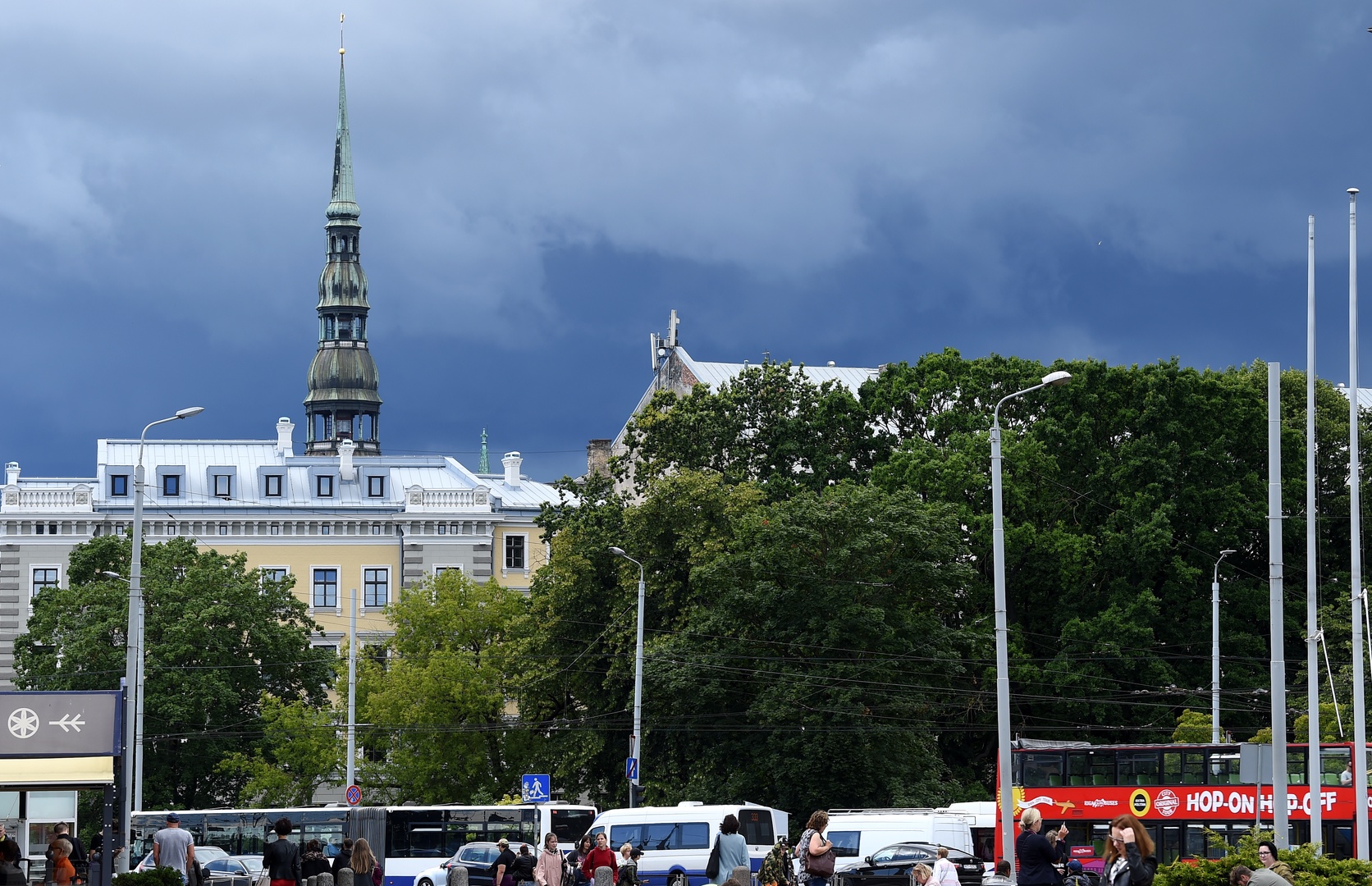 Piektdien gaidāms daļēji mākoņains un vēss laiks