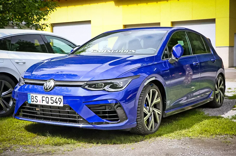 Первый показ восьмого поколения Volkswagen Golf R