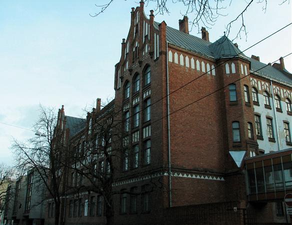 Covid-19: в школе им. Натальи Драудзини выявлено 60 случаев