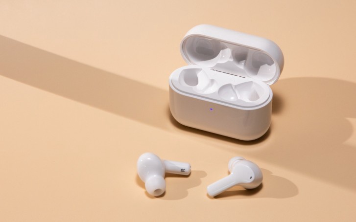 Xiaomi показала дешевый аналог наушников AirPods Pro
