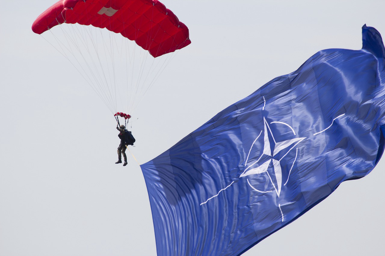 НАТО планирует построить космический центр в Германии