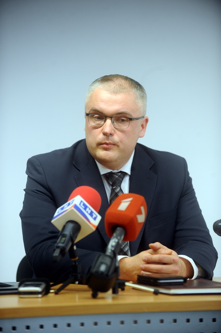 Rosina apsūdzēt VUGD amatpersonu par vieglu miesas bojājumu nodarīšanu autosportistam, kurš vēlāk atrasts miris