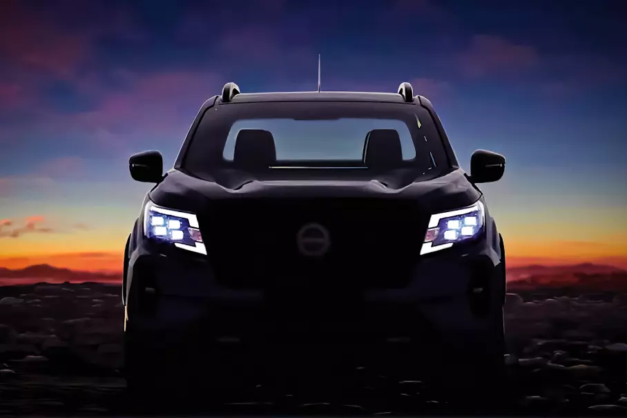 Показали тизер обновлённого пикапа Nissan Navara