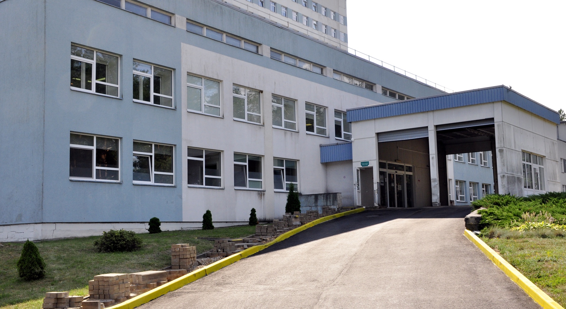 Covid-19 pacientiem būs konkrētas ambulatorās ārstniecības iestādes, kur saņemt veselības aprūpes pakalpojumus