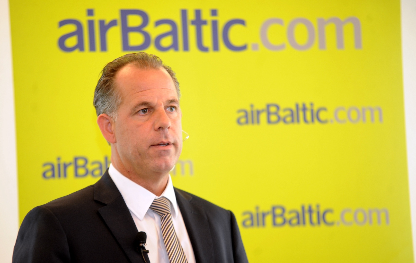 Covid-19: руководитель "airBaltic" заразился и ушел на карантин