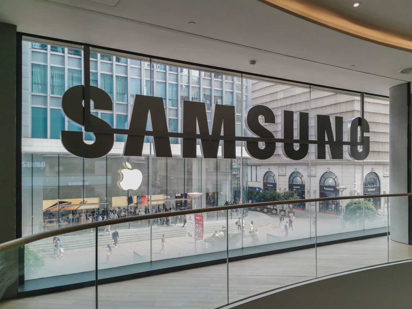 Дети умершего главы Samsung заплатят рекордные налоги на наследство